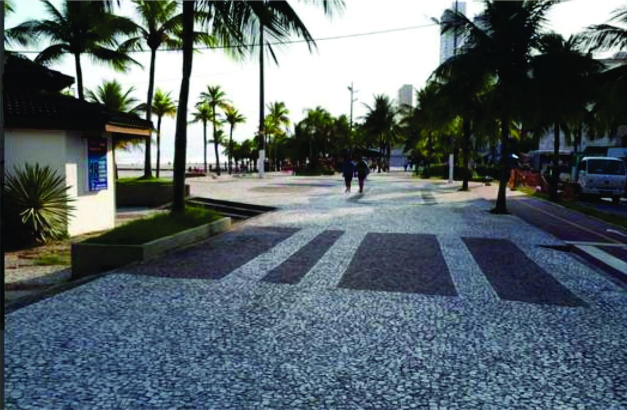 KIT MOBILIADO DE FRENTE PARA O MAR - Sem garagem Praia Grande  Exterior foto